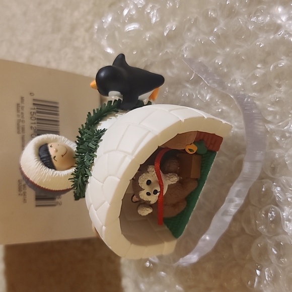 Hallmark set-12 frosty friends Ornaments from 1986-1997 - Picture 10 of 17